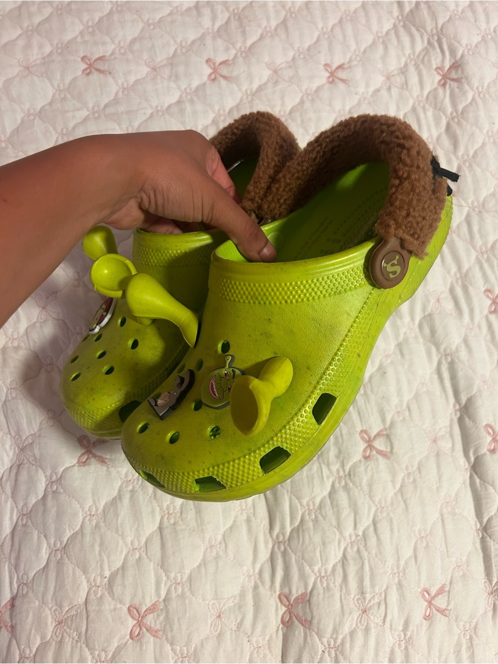 Shrek Crocs - Picture 3 of 4